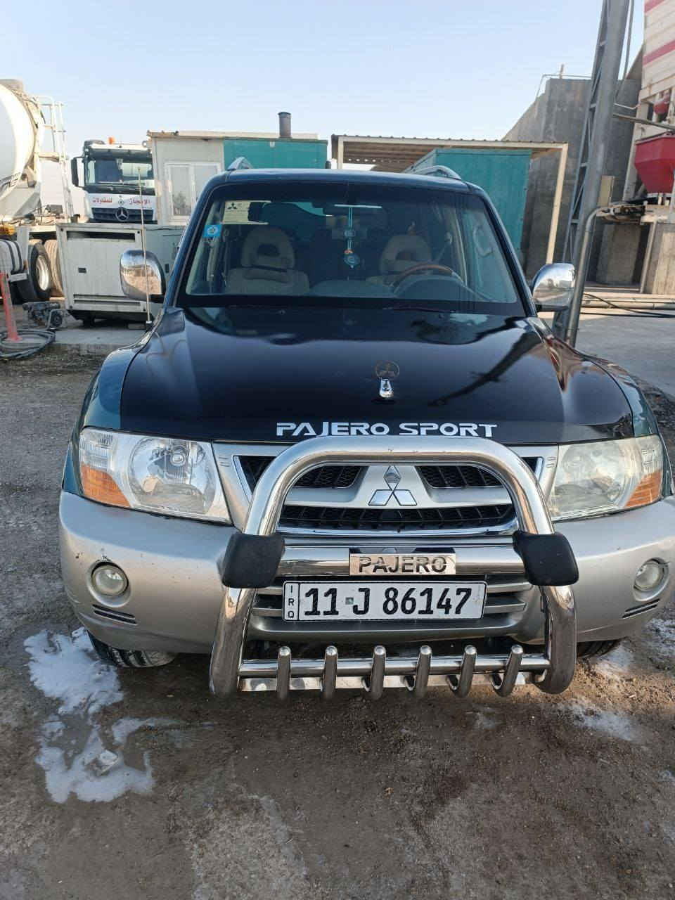 السلام عليكم بيع او مراوس باجيرو ٢٠٠٦للبيع مكفوله السياره من الظربه والصبغ رقم بغداد دولي لون زيتوني سعرها ٨٥ وبيها مجال اتصال ***********
