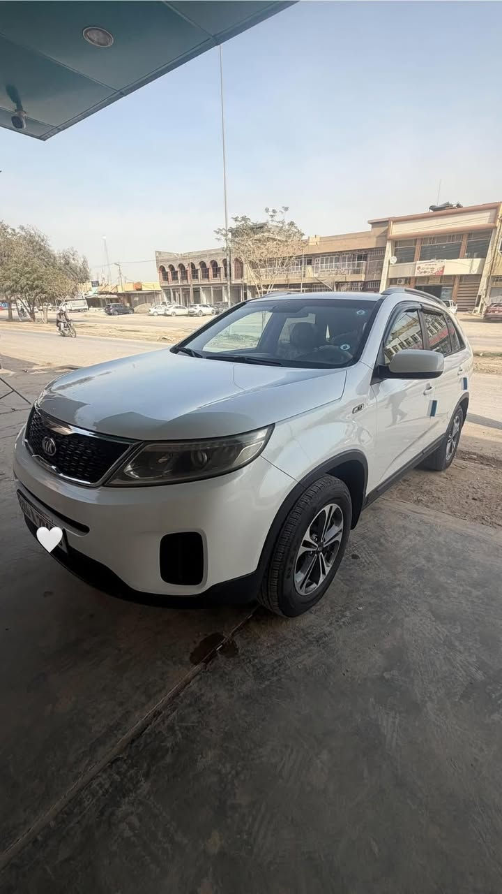 السلام عليكم سورنتو 2013 سعوديه ماشيه 136 الف صدر جديد تايرات جديد كير مكينه مكفوله 2400 .7 راكب قطعتين تبريد هزه وسنويه جديده.***********.📍سامراء
