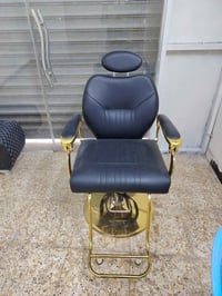 عندي هاي الغراض جدد بعدهم ما مستخدم للبيع وهم عندي جام خانه كاملة هيه ...