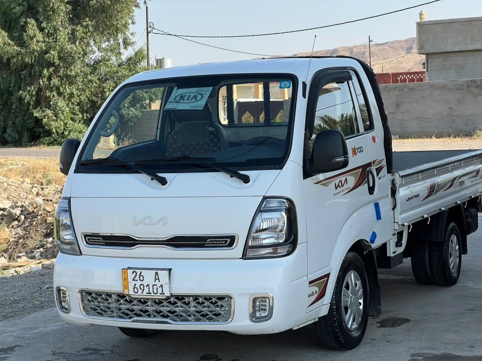 السلام عليكم كيه للبيع موديل 24 رقم صلاح الدين سنويه وهزه جديده السياره مكفوله كفاله عامه شرط عل وضع الشركه كير محرك اكسل  شاصي كلها بل شرط ماشايله حمل خلاص مال بيت مكان السياره قريه المسحگ السعر 157 وبيها مجال الشراي يتصل ***********
