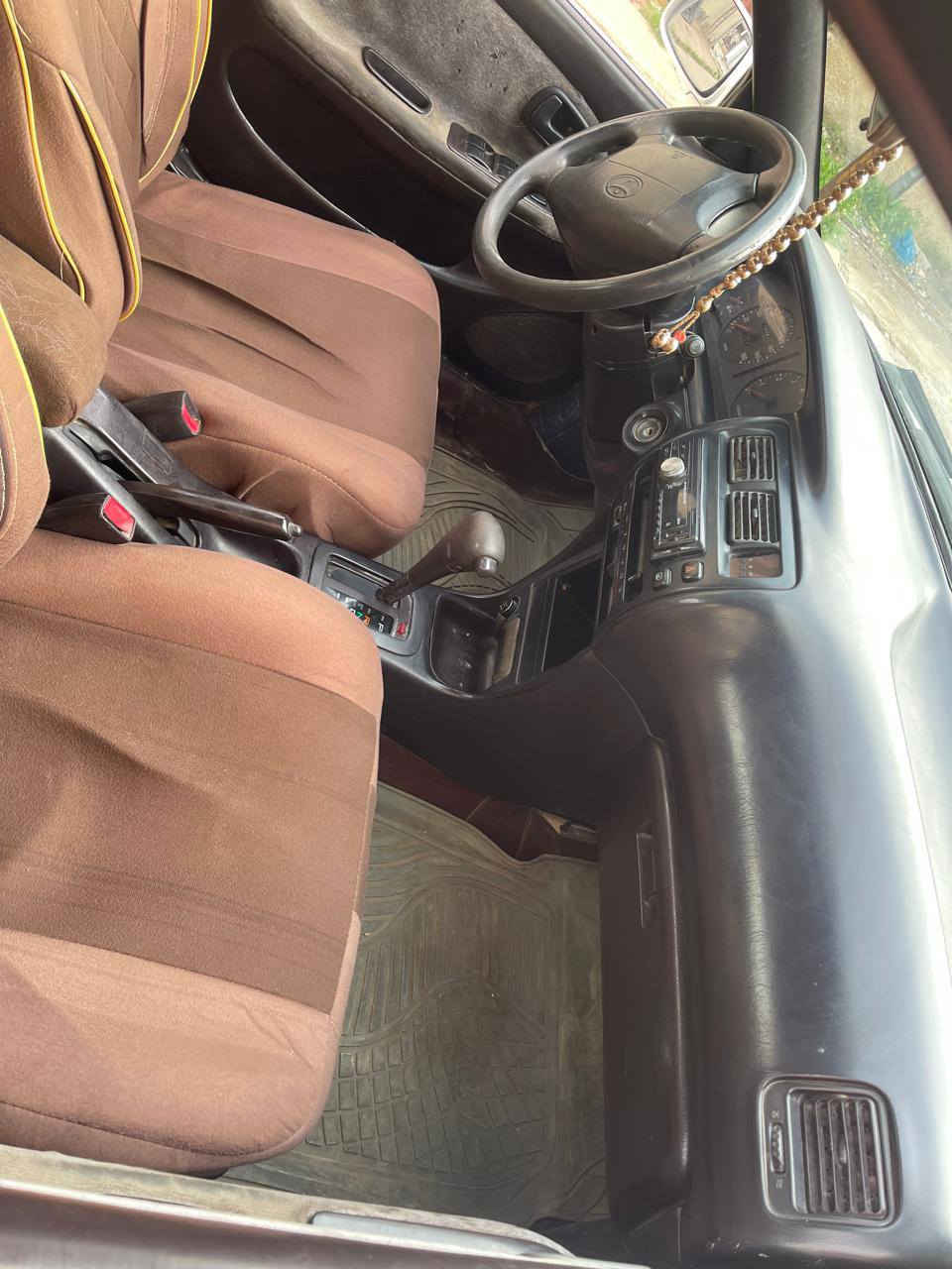 كورلا 1994 سنوية 2028بأسمي تخم تاير جديد صدر جديد السعر 48 وبيها مجال للاستفسار الاتصال على الرقم *********** مكان السيارة ديالى المقدادية حي المعلمين
