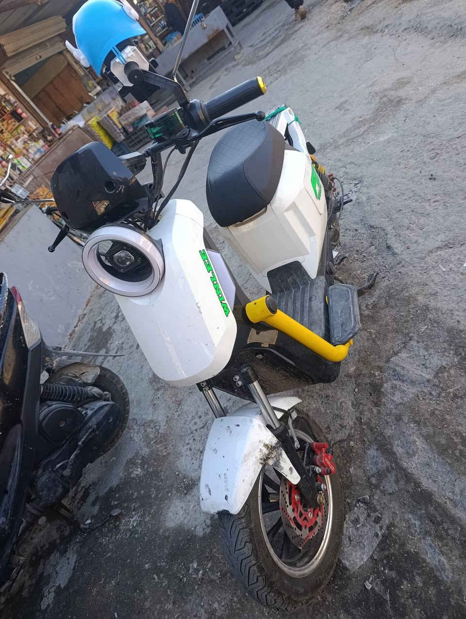 السلام عليكم عندي درجه شحن بيع درجه شحن بيع بطاريه جديد 5  2025 مكان بغداد حي العامل اسعر 425 شراي تصل رقم ***********
