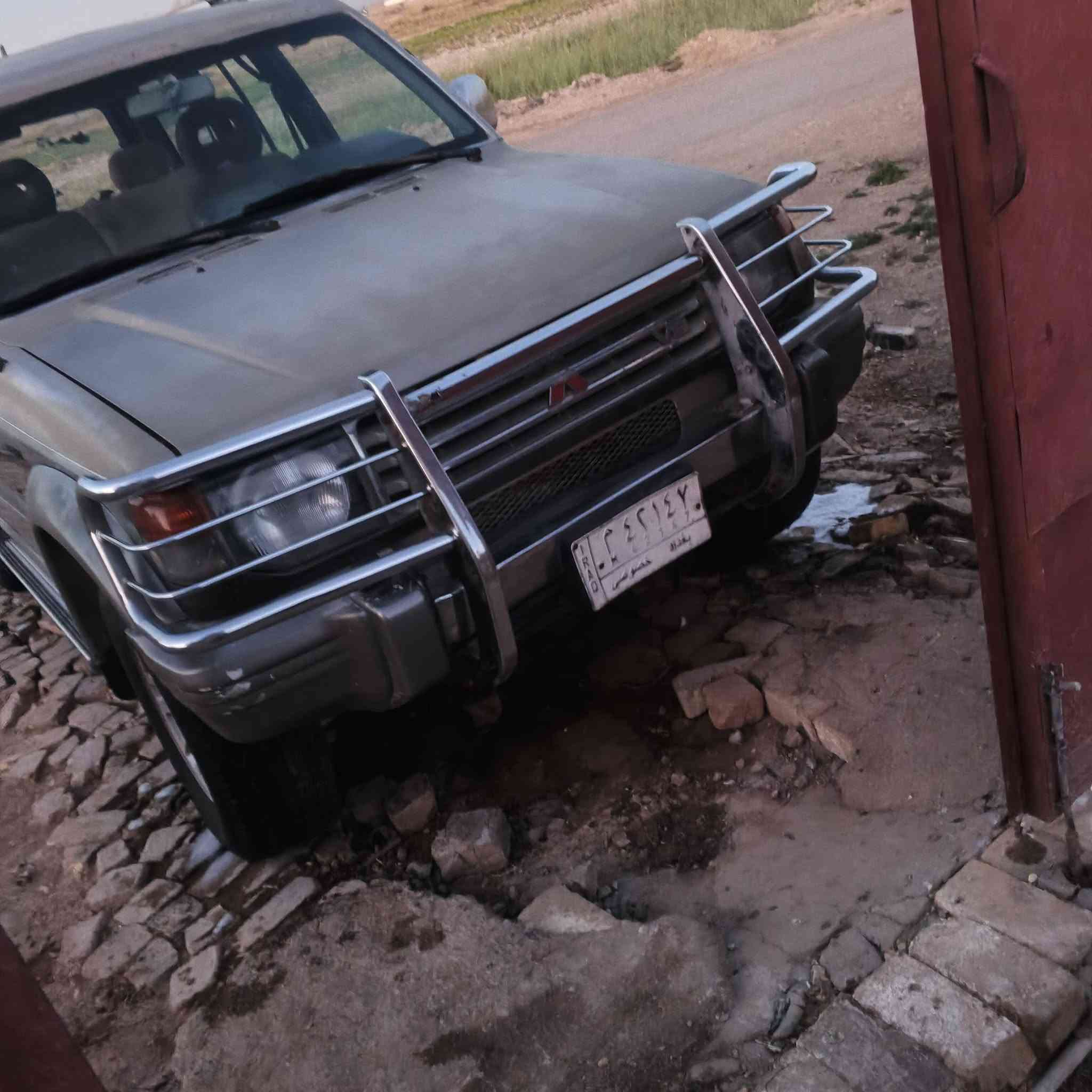 باجيرو موديل 1994 بلاد كفاله مكينه وكير بدي لاظربه ولا تبديل محور مكينه وكير قرفته يراد دوشمه سنويه نافظه 25 مكان ميسان عماره طبر مطعم طواحين سعر 30 وبيه مجال رقمي ***********.   وترهم مراوس
