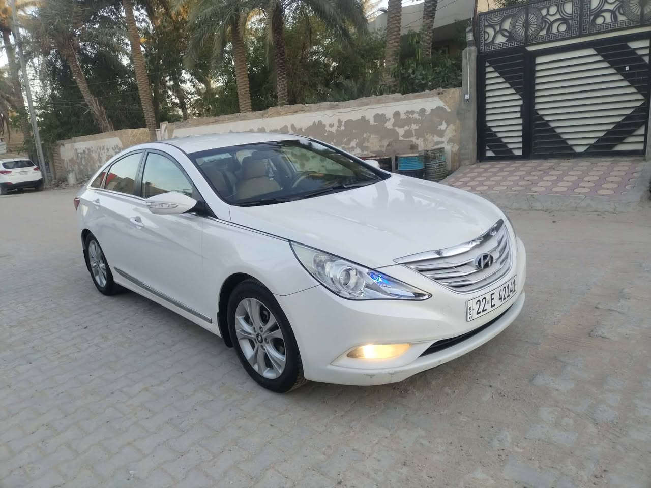سلام عليكم سوناتا مديل 2012 خليجي مكفول موصفات تبريد قطعتين محرك 2400 مري شفط داخل لونين سياره جاهز تبريد حداديه سنويه وأرقام وهزه مجدد سعرها 125 لاتصال ***********
