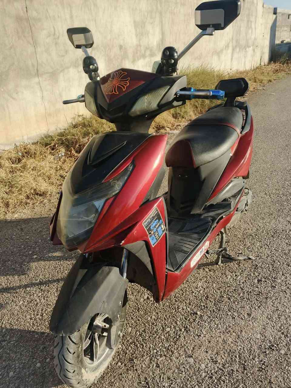 بايسكل شحن سكنس ٦ بطاريات شغال كامل بس كفراته شويه مكسرات من يم السواد مال الرجل الورى سعره ٢٧٥


**إذا كنت صاحب هذا الإعلان وتريد حذفه لأي سبب، رجاءا أرسل رسالة إلى الدعم الفني**