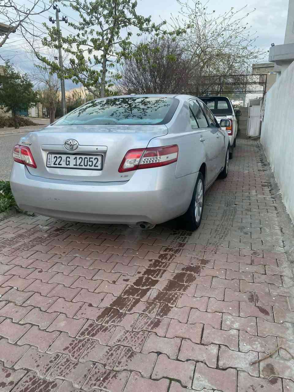كامري ٢٠١٠ 
بێ بۆیاخ بێ دەعم 
گێر و مەکینە بێ عەیب 
مەکینەی ٢٠١٧ ی لەسەرە زۆر بەقوەت و بە هەلمەتە 
تەبریدی بە شەرت 
تایەی تازە 
پلاک و کۆیل و نۆزڵ و فیتپەمپ و قاعیدەی فیتپەم تازە و گشتی بیلادی بۆ بەستراوە 
دەشبولی لۆکە 
١٠٣$ معامەلە 
کریار نی با سەری یەک نەیەشێنین 
سەیارەکە ماڵی دۆستە 
*********** شمشمل, السليمانية
