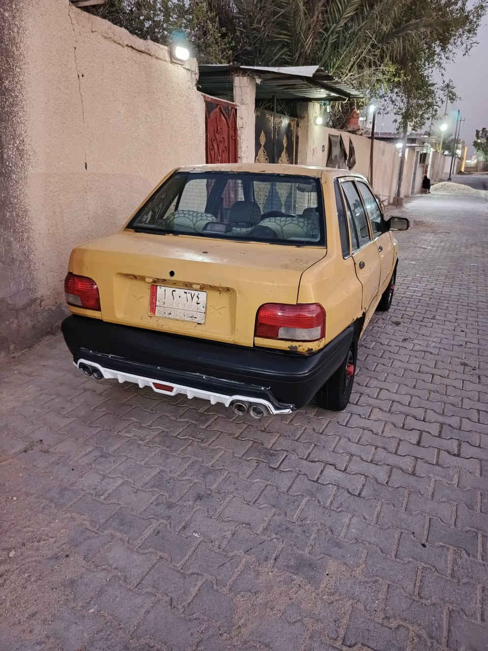 عمي سلام عليكم شباب هاي سياره موديل 2012 سنويه منتهيه 2018 رعيها بل زبير سيارة برانكيت جديد شواصي حلوه مكينه كير جدد البدي شوف العين بيع مستعجل محتاج فلوس كلش السعر 12 وبيها مجال لشراي انا خادم ***********
