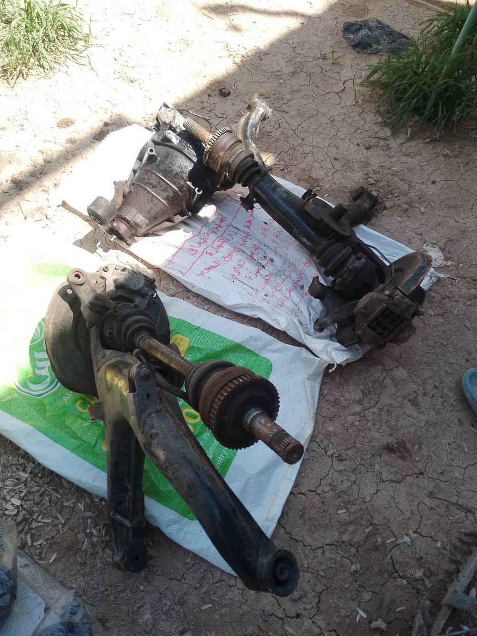 السلام عليكم 
أغراض أوبل بزون لبيع
تفصيخ
مال  حاويه
بيعت السيارة واريد ابيع المواد
واليخذهم كلهم شلع اله هدية 
صندوق أغراض نواعم لسيارة كلشي بي 
مع مكائن جام
المكان البصرة شط العرب 
***********4
