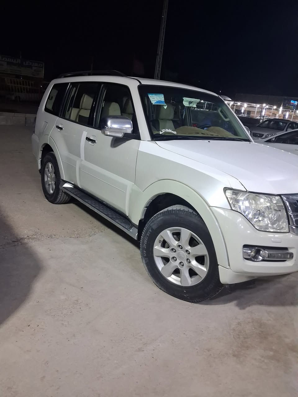 باجيرو 2013 بيها جاملغ وبنيد صبغ بلا داخل العنوان النجف الاشرف السعر 138 رقم بغداد تحويل ثاني يوم ***********
