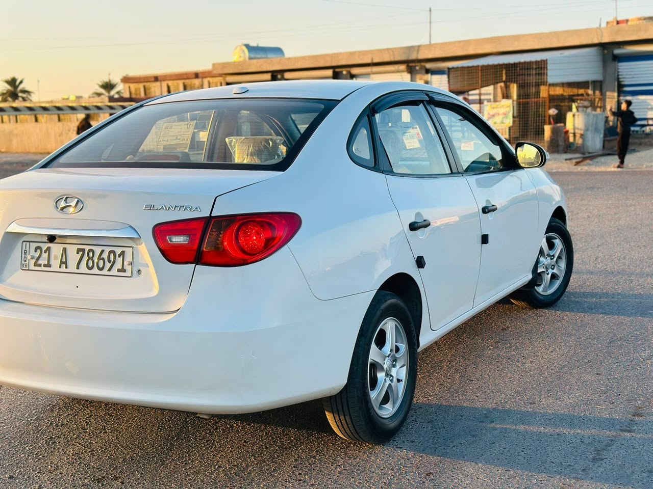 السلام عليكم النترا 2011 خليجي
اللون ابيض ثلجي الظرر قطعتين جاملغ وباب وشبر بل باب الوره شبر فقط الباقي كفاله عامه محرك شرط كصه جديد لامفتوح ولاصرف ولابخار شرط كير شرط صدر جديد امامي خلفي سياره ميحتاجلها مصرف لو دينار مكانها تكريت الخاص مغلق راعي السياره
***********
