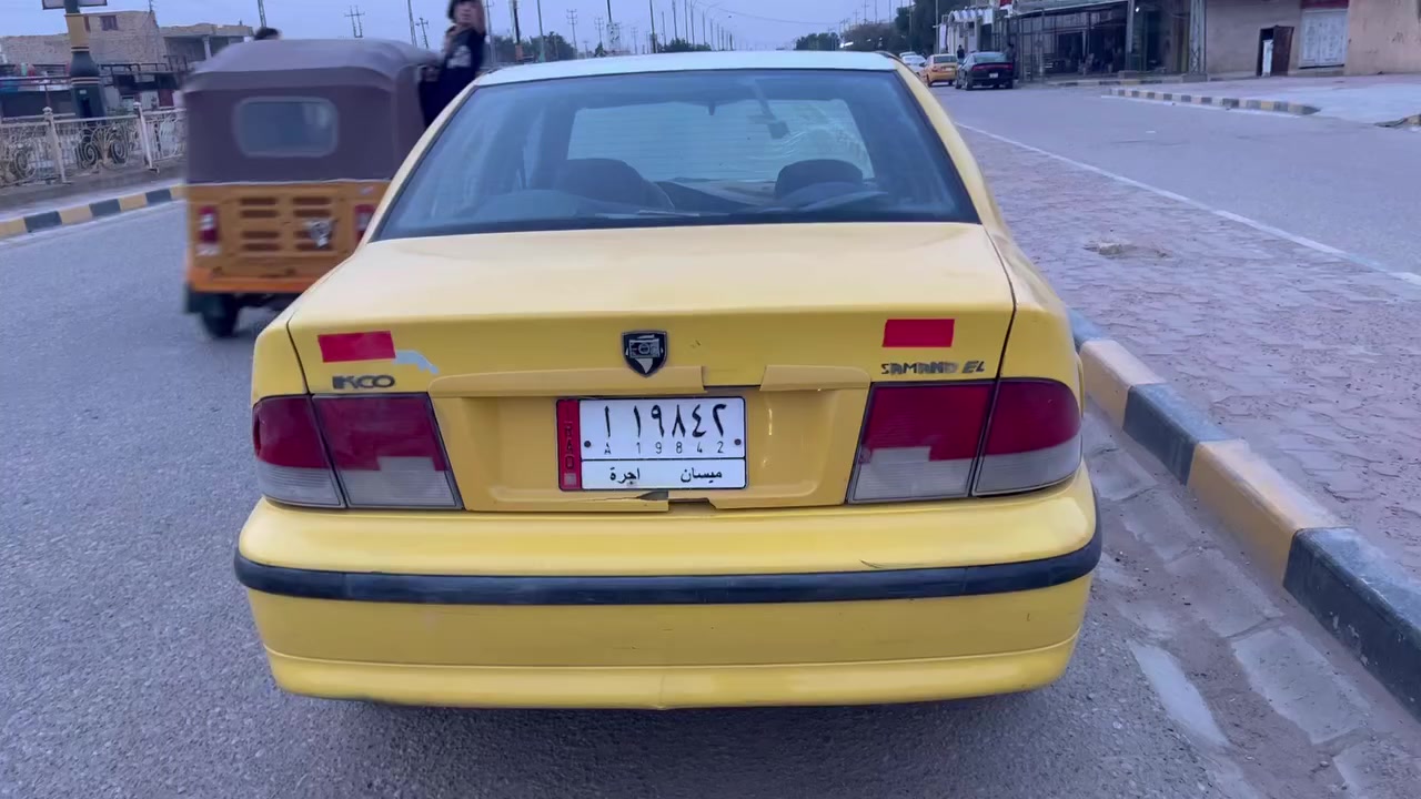 السلام عليكم سمند مديل 2010 مكفوله من كلبه  وتبديل ملكوطه من خياسات محرك وكير مكفوله لا يبخر ولا ينقص حداده جديده تخم تاير كهربائيات كله شغاله تبريد شقال أليت زنون لسعر  18 رقم ميسان رعيهه موجود لشراي يتصل بي ***********واتساب مكاني العماره
