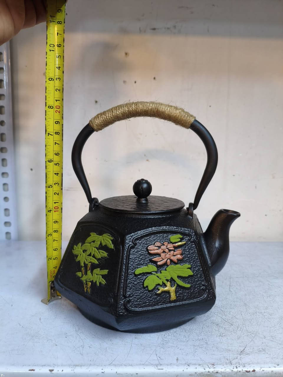 انتيكات وتحفيات للبيع مكاني بغداد *********** يوجد توصيل
