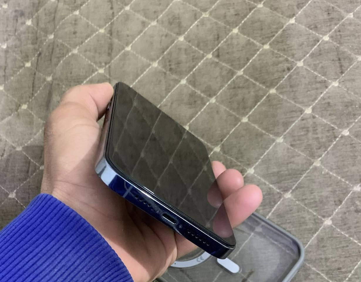 سلام عليكم ايفون 13برو ماكس ذاكره 512مبدل شاشه 
بطاريه/76
شاشه اصليه 3خيارات وفيس ايدي شغال
السعر 575وبي مجال 
ناصريه مركز
***********
