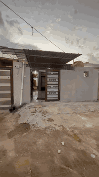 دار طابقيين زراعي للبيع المساحه ١٣٠ م 
الدار جديد مال جناي 
اساس صب كونكريت سكف صب كونكريت 
ارضيه بورسلين سيراميك وسقوف كله البيت 
لبخ جص وبورك يحتوى 
الطابق الاول غرفه و صاله ومطبخ واستقبال و صحيات ٢ ومكشوفه وساحه 
الطابق ثاني غرفه وصاله وبيتونه وصطح 
عرض الشارع ٩ م 
قريب ع التبليط مسافه ٣٠ م 
العنوان ملحق حي ١٧ تموز 
قرب جامع الاحسان 
السعر ٤٢ مليون 
للاستفسار 
مكتب الجنابي 
واتس واتصال 
***********
