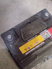 شباب عندي باتري مستعمل بس شغال كلشي ما بي ريده اب 25قفل ومكاني الزعفرا...