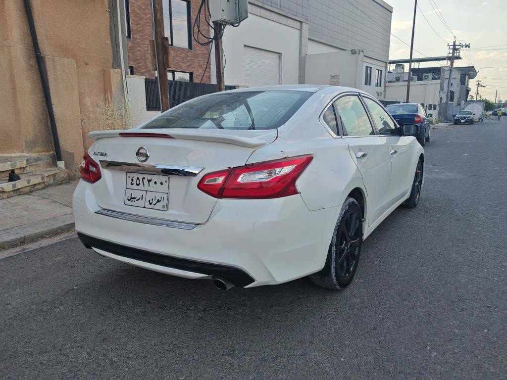 Nissan Altima SV 2016 
٣ پارچەی سبوغە بۆنیت چاملغی پێشی لەگەل چاملغی پشتی نرخی خوار بازار ٩٣ وەرەقەو مەجالێکی زۆر کەم شوێن هەولێر 
*********** أربيل, العراق
