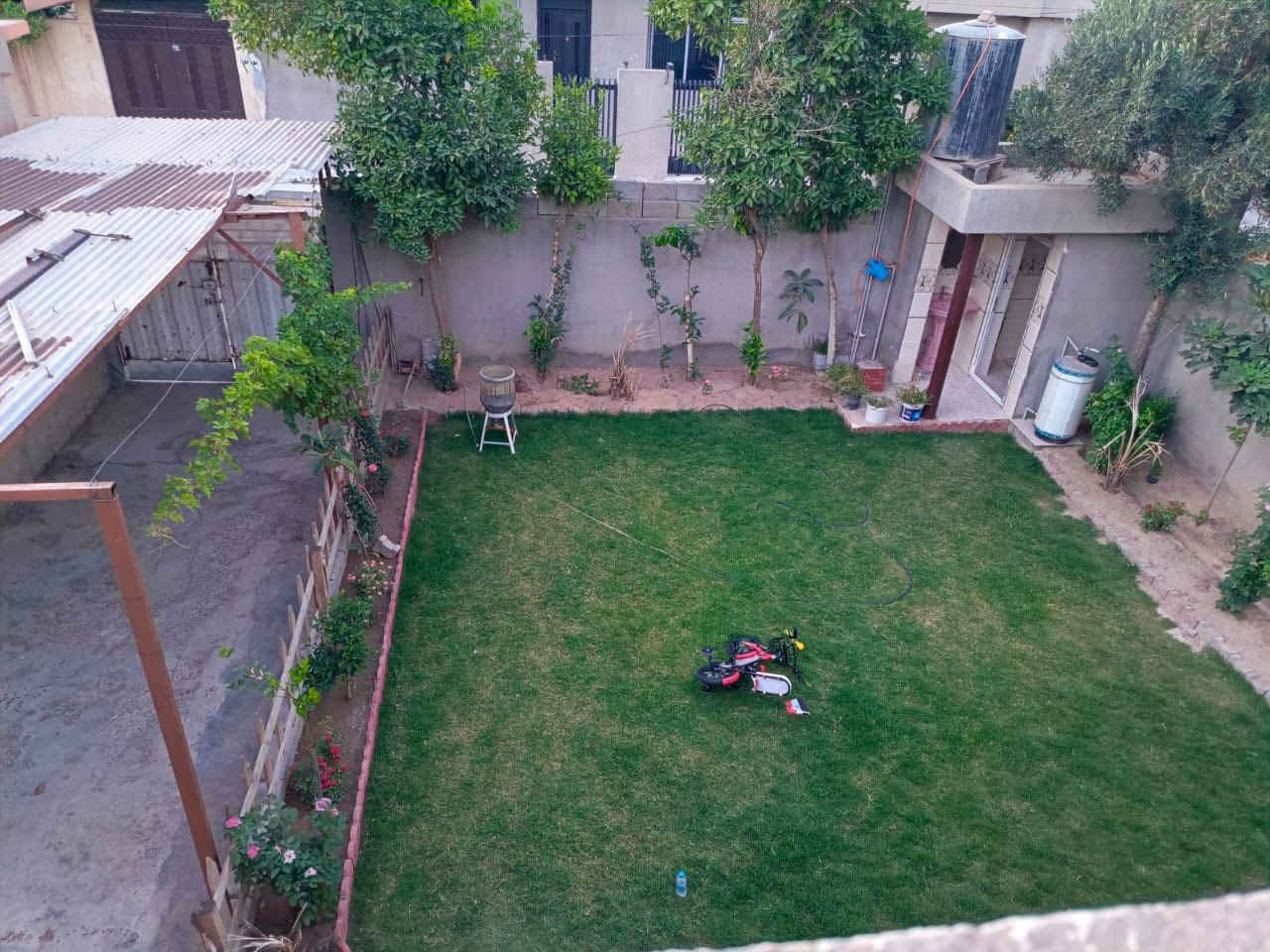 دار للبيع #حي_العسكري 📍

🔶رقم الاعلان:- {51}

🔹المساحة :- 312م
🔹واجهة :- 12,5م
🔹العنوان :- حي العسكري قرب جامع الشافعي 
🔹نوع العقار:- طابو ملك صرف 
       
---------------------------------
💰السعر :- (مراسلة الصفحة) او الاتصال 
        -----------------------------——
📝التفاصيل :- دار للبيع طابقين يحتوي 4 غرف نوم ومطبخ واستقبال وصحيات داخلية وخارجية وكراج كبير وحديقة 
البيت مطلوب المصرف العقاري 85 مليون تسديد للمصرف 
والمقدمة 125 مليون وقابل للتفاوض 

—————————————————
للأستفسار ومعلومات اكثر الاتصال على الارقام التاليه :-

***********📞☎️

0783 702 0222📞☎️

————————————————- 
#مكتب_اللواء_للعقارات
تسعين_مقابل التربيه📍
---------------------------------
نستقبل جميع العروض  السكنية 
  والتجارية بكافة مناطق كركوك
