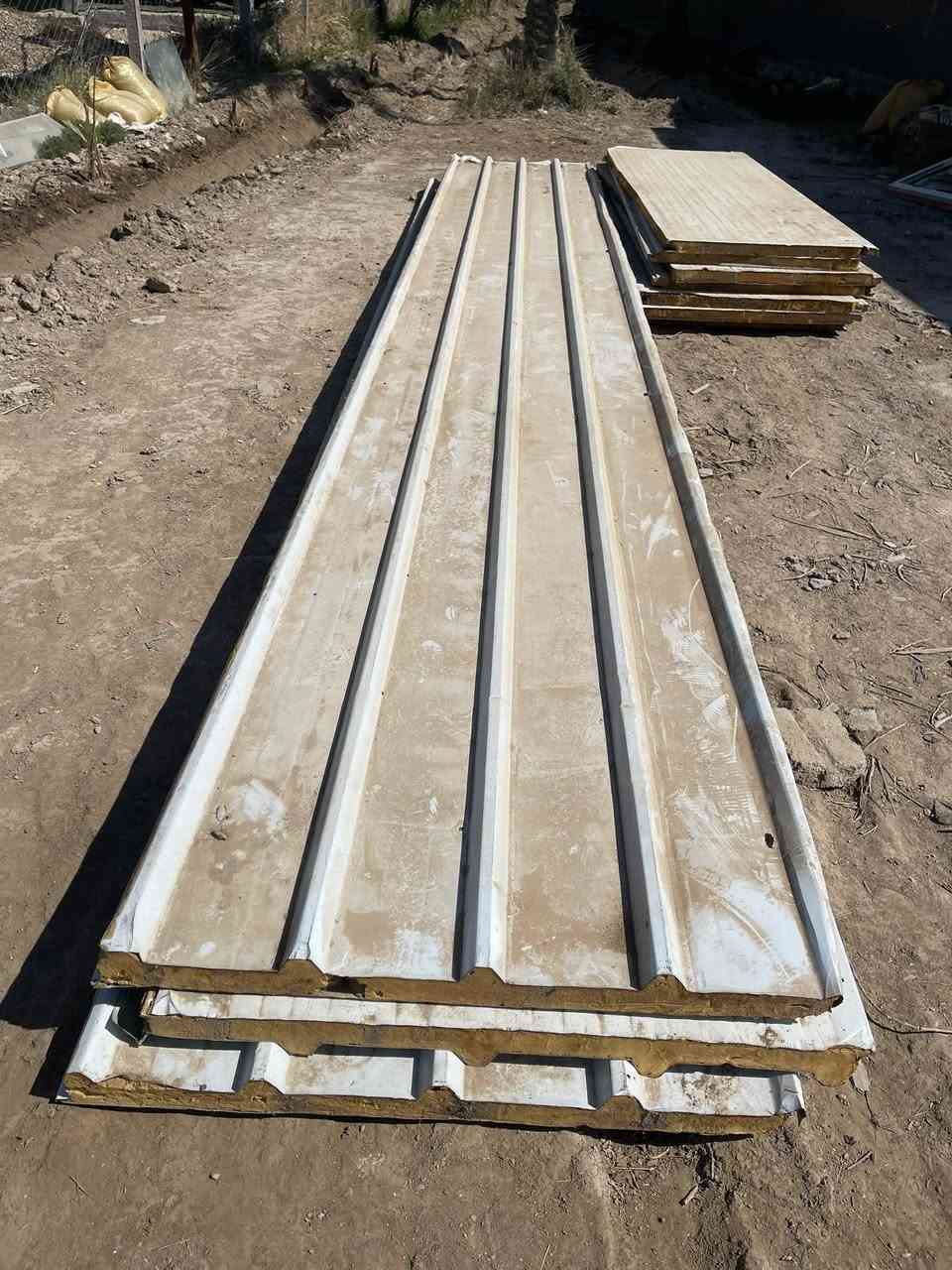 السلام عليكم سندويج سقف قياس 6متر +سندويج جداري 3متر )مستعمل سعر مناسب  مكان بابل النيل (***********)
