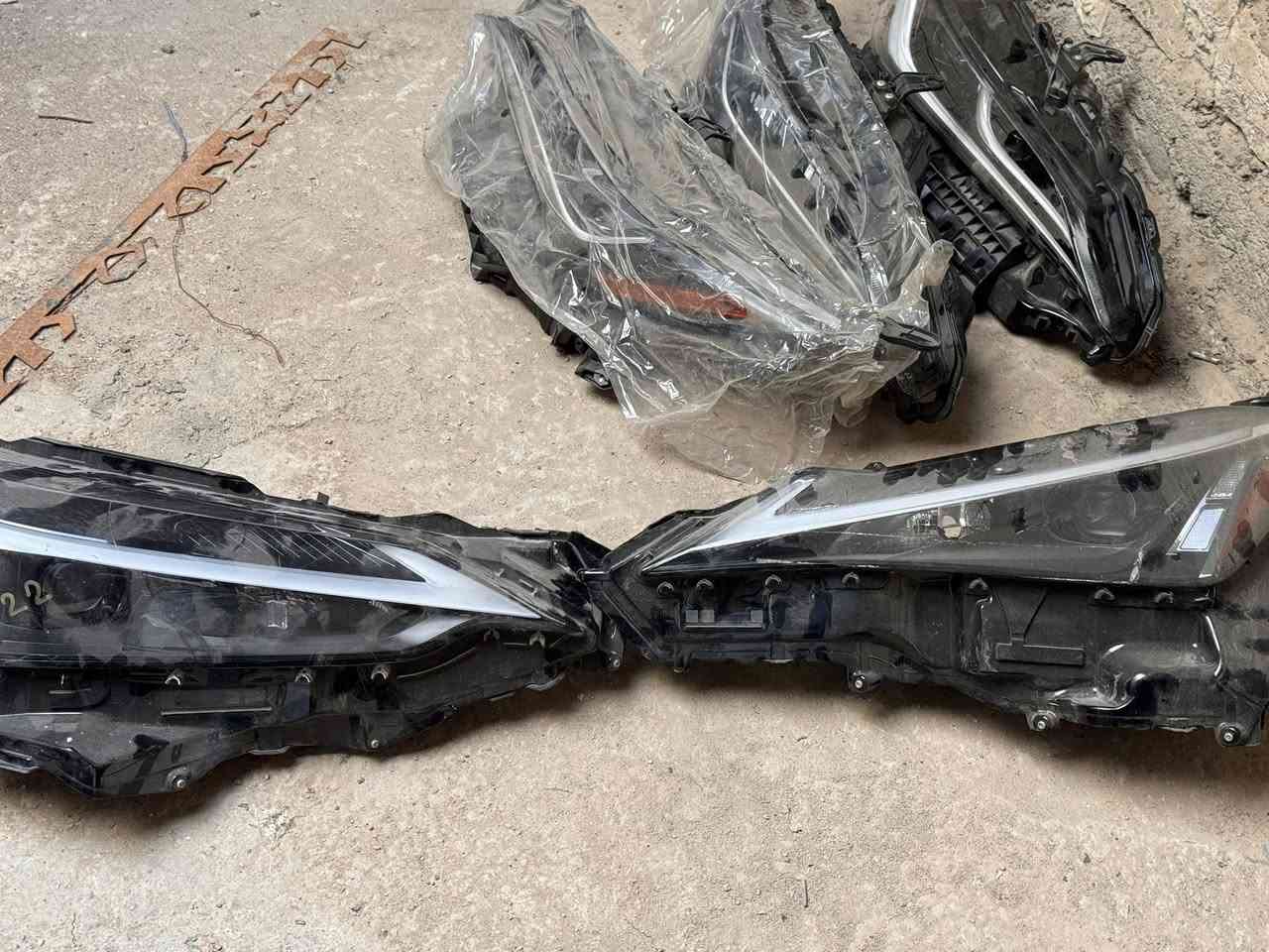 بسم الله
لايتات لكزس اصلي تفصيخ  

تتوفر خدمة توصيل 

***********
