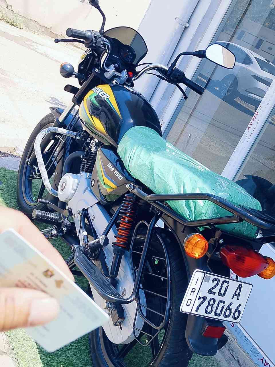 بسم الله الرحمن الرحيم السلام عليكم دراجة نارية بوكسر موديل 23 نازلة بل 25 كفالة عامة من كلشي الشراي يتصل ويدلل ويتساب موجود مكاني ديالى خرنابات الشراي يتصل ويدلل على وضع الشركة خير من الله


**إذا كنت صاحب هذا الإعلان وتريد حذفه لأي سبب، رجاءا أرسل رسالة إلى الدعم الفني**