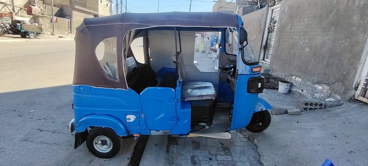 سلام عليكم التكتك للبيع مديل، 2022شهر11رقم وسنوني وتحولي مباشر  عنواني كربلاء ***********
