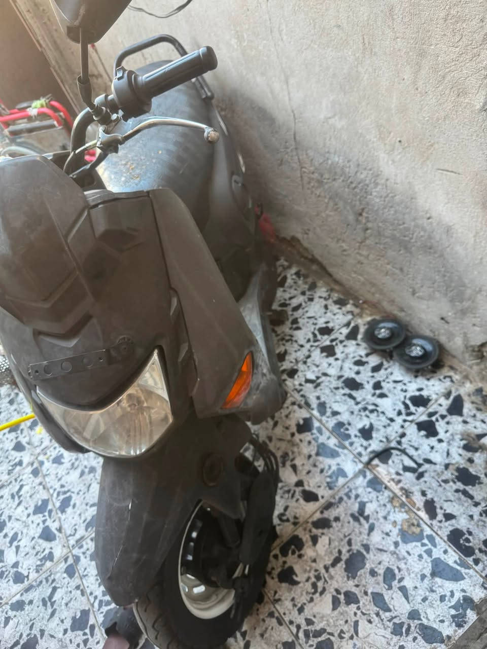 السلام عليكم هوندا كلاك دراجه خير من الله معدله رزانه دراجه مكفوله من السرقه نقصهه كابرتير فقط مكينه شغاله كفاله السعر 550وبيهه مجال وهذه مو سعرها خواتهه كله ب900 
للاستفسار ***********
