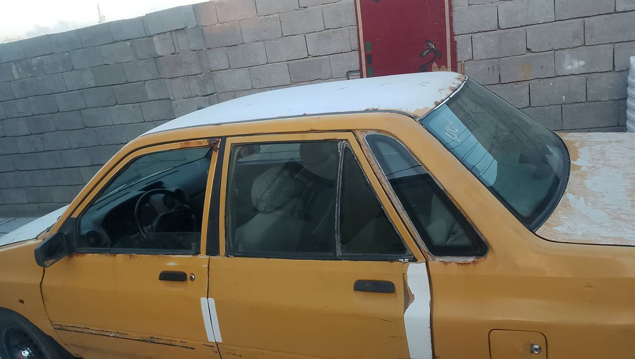 سلام عليكم سايبه مديل 12 مكينه كفاله كير الثالث يفلت ،تبريد شغال سنويه منتهيها ب23 
راعيها بلقبله مااندله السعر 8 العنوان البصره ،***********
