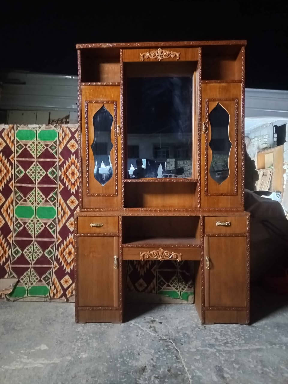 غرفه صاج ام ال6 ملحق ام المسرح  خفيفه  كلش نضيفه وضخمه ومرتبه  
سعر 550 قفل 
 الشراي يجي خاص او يتصل *********** بغداد, العراق
