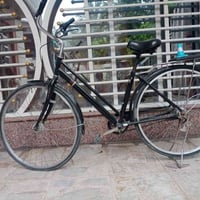 اسلام عليكم بايسكل للبيع نضيف بمعنه الكلمه 2015 حساس امامي خلفيابريكات...