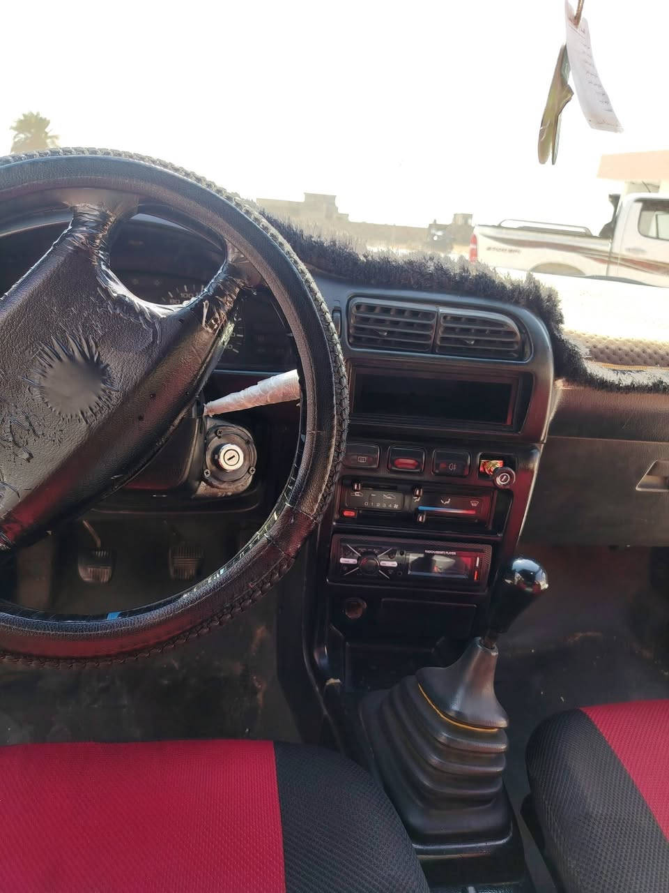 السلام عليكم
نيسان سني موديل ٩٢ السيارة كامله ما بيها اي نقص

*محرك شرط

*كير شرط

*تبريد ثلج ❄️

*تدفئة نار🔥

*صدر امامي خلفي جديد

*رقم دولي مشروع وطني لل 2030 شرط الوكاله و التحويل

*كهربائيات كلها شغاله اشاير اضويه عالي ناصي  ماسحات مسجل و تخم سماعات اصلي

*غرفتها نضيفه 

مصبوغة عام و بيها مكانت معجون قليل

***********

سعرها ٣٧ ورقه بيع فقط
