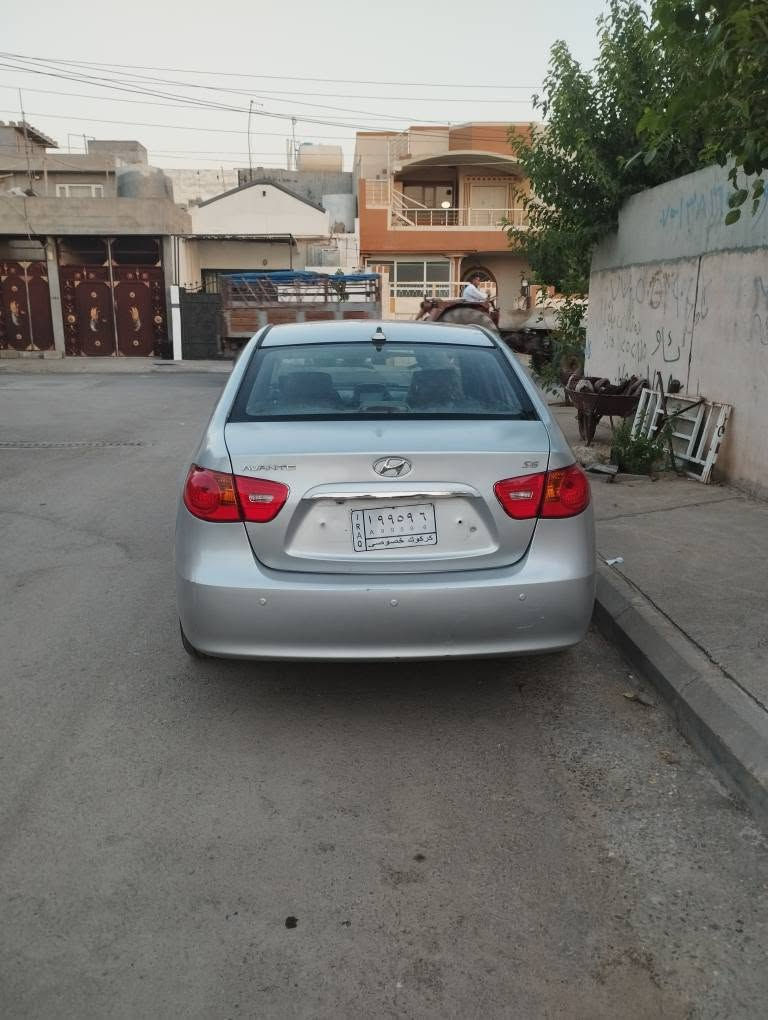 ئاڤانی 2008 گێڕو مەکینەو تەقەو ڕەقەی بەشەرتە سەقفی شوشەیە کەڤەر گۆڕاوی بەشەرتە  130 هەزار ڕۆشتوە  بێ خایس  سعری 47 گەڵاو معامەلە شوێن چواقوڕنە 
***********
*********** السليمانية, العراق
