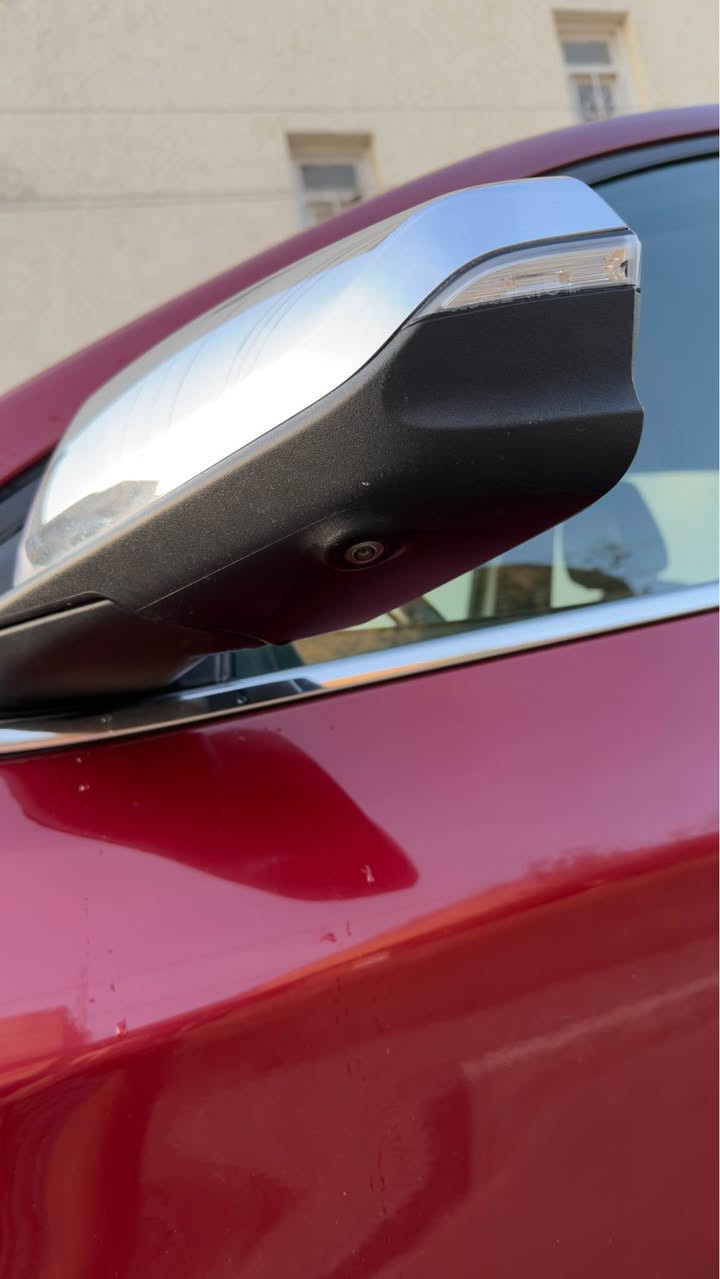 كوينكس موديل 19 حره فئة بريمير فول مواصفات بااسمي رقم بصرة مواصفاتها
محرك 1.5 تيربو
شاشه جبيرة 
5 كاميرات 
هاند بريك دكمه
رادارات جانبيه وأمامية 
خزن كشن 
تدفئة جميع الكشنات وتبريد للكشنات الاماميه 
تبريد امامي خلفي
كشنات جلد 
تدفئة ستيرن 
جنطه شفط كهرباء 
حساسات خلفية 
حادثها مدكر الجهة اليمنه والبنيد 
السعر المطلوب 155 
للتواصل ***********
واتساب فقط البصرة, العراق
