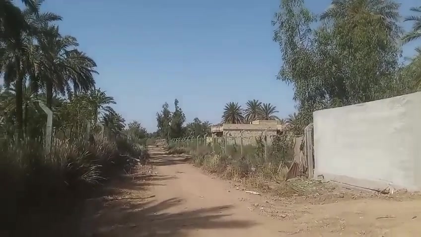 سلام عليكم نص دونم البيع ملك صرف سند ٢٥ الموقع الفحامه قرب جامع جعفر بسعر مناسب يبعد عن جزيره سياحيه ٥دقايق الوجه ٣٨م ونزال ٤٠م***********
