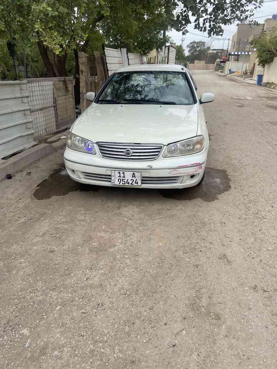 السلام عليكم
للبيع نيسان سني ياباني أصل موديل 2008 محرك قبغ اسود كير اوتو أربعه جام كهربائي 
تبريد شغال 
كير ومحرك مكفولات 
صدر امامي وخلفي نص عمر
رقم بغداد إنكليزي سنويه بأسمي 
كهربائيات شغاله 
سنتر لك ريموت شغال
السياره بيها ضربه جاملغ وباب السايق واصل لغد يعني القيطان مال لغد مصلح واضح بالتصوير 
أبيع مصبوغه حزام ماعدا القماره 
السياره بيها نقوصات جدا بسيطه 
السعر 80 مكاني بغداد ***********
الشراي يدلل
