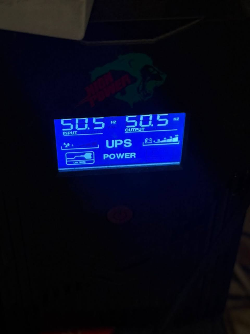 Xbox serious x 1tTB SSD
شاشه
2k 120HZ HDMI 2.1
سماعه 
Hyperx cloud 111

Ups اونلاين يعني حمايه كلش قويه على جهاز
جوستيك احترافي 
Gamesir G7pro
كيبورد 
Attack shark 
ماوس ريد روكين 
للاستفسار ***********
ابيع شلعه وحده 
وقيم ما يرضي ربنا
