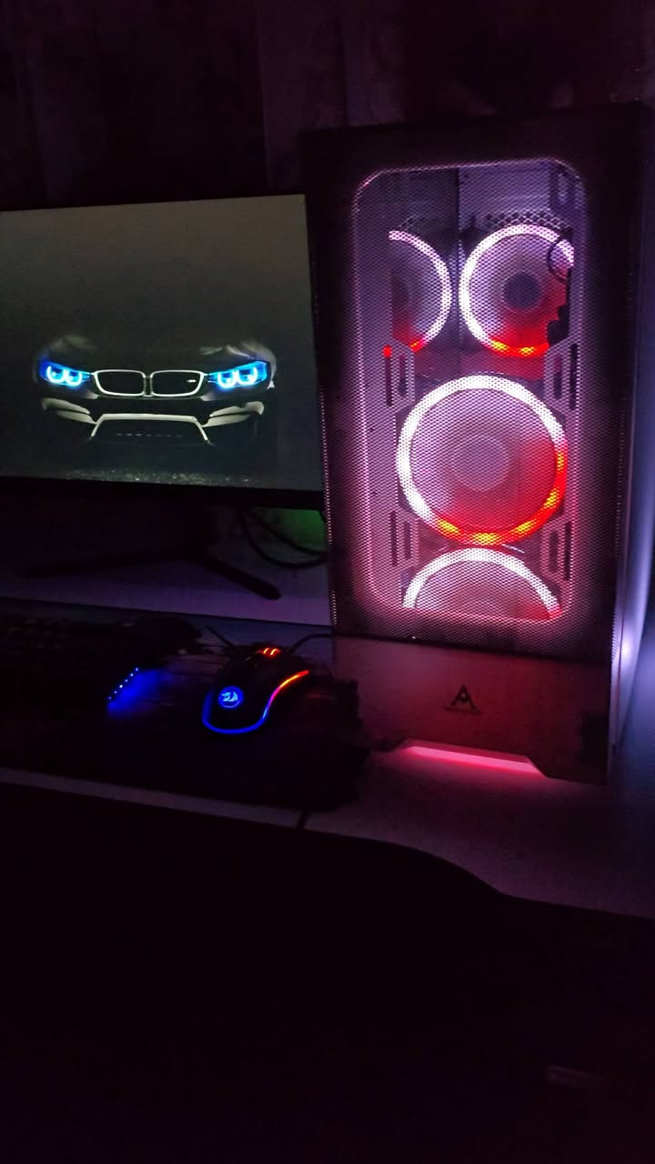 المعالج: Intel Core i5-10400F
كارت الشاشة: NVIDIA GeForce RTX 3060 12GB
اللوحة الأم: ASUS PRIME H510M-K R2.0
الرام: 2×8(16) DDR4
التخزين: 512GB SSD
الباور سبلاي: 650W Bronze
الكيس: جيمنج أبيض (White Mesh) مع جانب زجاج
مواصفات الشاشة: النوع ELSA EA251S، الحجم 24.5 بوصة، التردد 185Hz، البنل Fast IPS / 1ms
الملحقات: كيبورد جيمنج + ماوس + سماعة جيمنج + ماوس باد كبير
السعر 900 للتواصل ***********
