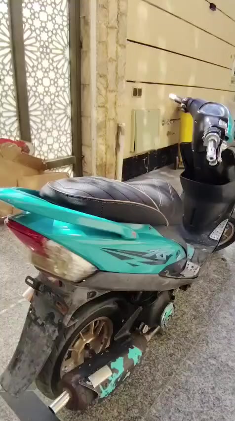 سلام عليكم دراجه عدله ماكس دراجه مفوله من الاخيركهربائيات شغاله سلف كلشي بيها نضيف دراجه بوشتها 61 بلاديه دراجه ماكو منها  مكاني البصره القبله حي القائم السعر 1000وبيها مجال بسيط دراجه بس اهل تزويد يعرف بيها دراجه مفوله من الاخير للاتصال ع رقم 
***********
