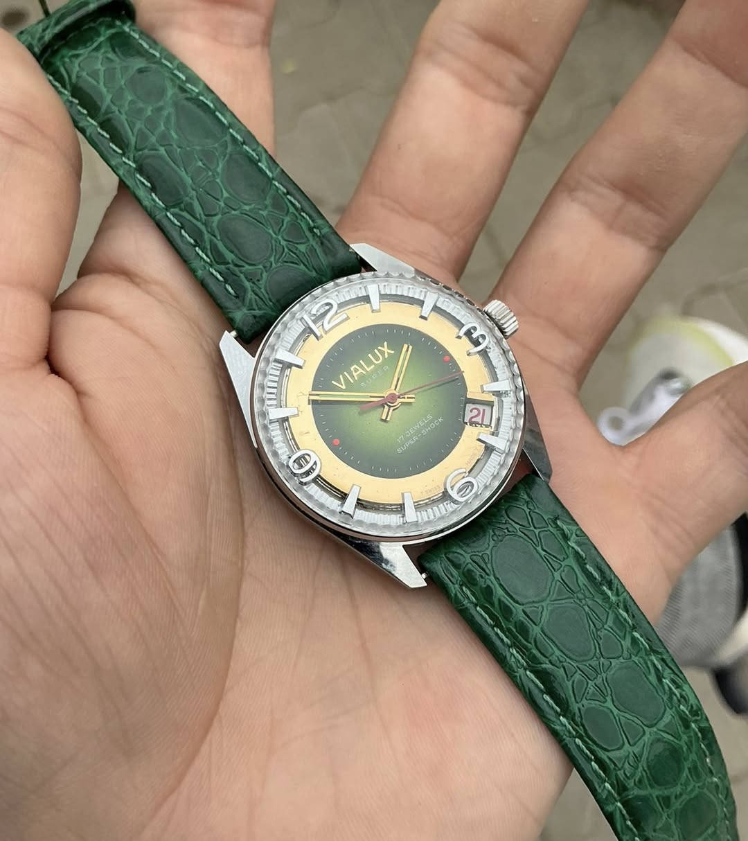 السلام عليكم ساعة VIALUX سويسري نصب
لون مميز جدا
قطر 37 38
جام عدسة
كيس مجدد
مكينة 96 سويسري اصلي 17 حجر
نظافة ممتازة جدا
95 الف


**إذا كنت صاحب هذا الإعلان وتريد حذفه لأي سبب، رجاءا أرسل رسالة إلى الدعم الفني**