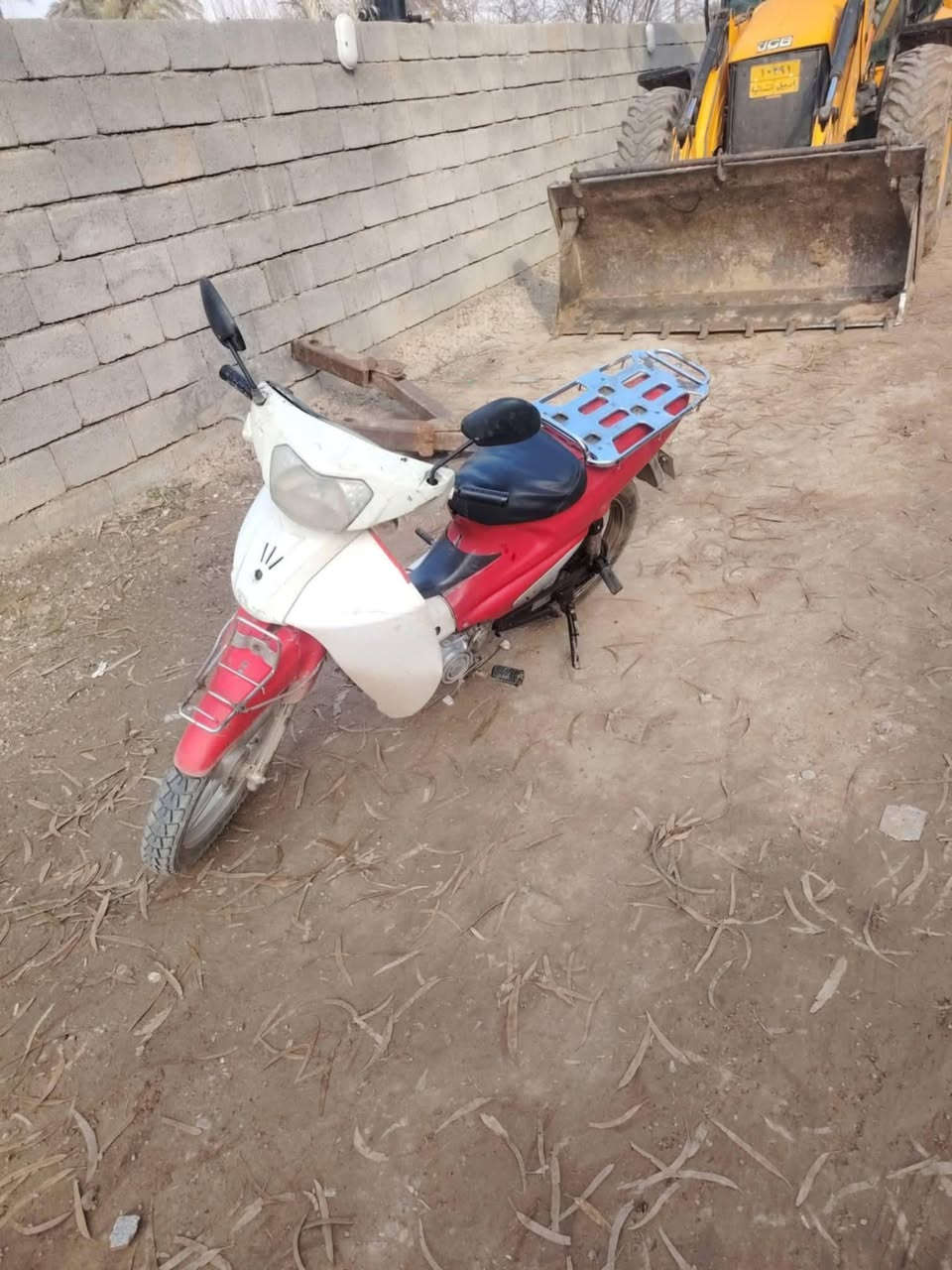 سلام عليكم موطور سلفيز للبيع السعر 450وبيه مجال ‏‪***********‬‏
