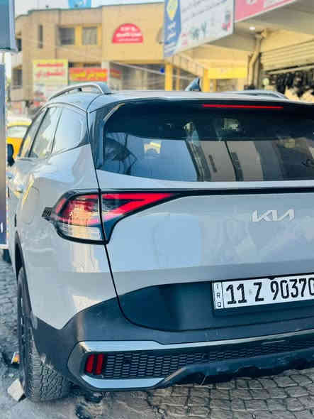 السلام عليكم 
للبيع او مراوس بسياره  اقل 
كيا سبورتج إكس لأين ..حجم لارج
سياره صور حادث بالمنشور 
(بدون ايرباك) سياره بجم كبس شركه
 وبيها حادث مسبق بامريكا 
ابيعها حزام رقم بغداد  الجديد  باسمي 
مواصفاتها
فتحه بانورما 
+مازدات لدات 
.بصمة  بصمه ابواب
بصمه تشغيل تشغيل عن بعد 
صندوق كهرباء
 شاشة كبيره لمس
كاميرا دوارة 
رادارات / رادار امامي /رادار جانبي /رادار خلفي
 حساسات خلفي 
خرائط 
 كشنات تدفة‏  + شاحن بالكشن
 كشنات جلد
 دفع رباعي  نضام جبلي وثلجي وترابي
نزول منحدرات                                                   
كشنات كهرباء
.تبريد قطعتين 
.اوتوهولد .   
بلوتوث USB ابل كار بلاي والاندروير 
 حاجب ليد
.نقطه عمياء
.اشاراة بالمراياة الجانبيه                                    
. فول تحكم ستيرن                                             
. كير أوتو + عادي.                                              
-اوتو بريك.                                                        
. بريك بصمة.                                                      
.شحن اللاسلكي                                                            
. نضام قياده أيكو + سبورت + نورمل
. مثبت سرعه
. تحديد مسار 
. دمامات صوت  
.لايت بلادي Led  زينون
. رادار الخطوط البيضاء  
‏.شاشة إلكتروني
 تشغيل عن بعد 
‏-AUTO HOLD
‏Auto start 
سياره جديده بمعنى الكلمه. 
سعرها 
195 مجال بسيط مكاني بغداد شارع فلسطين 
***********
