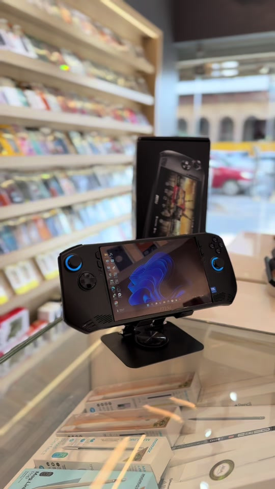 🎮 جهاز CLAW مستخدم جداً نظيف 💯 حالة ممتازة جداً 🧊 أداء قوي للألعاب والتطبيقات 📦 كامل مع العلبة 💰 السعر : 650,000 د.ع فقط ✅ ضمان فحص ✅ يتوفر توصيل لجميع محافظات العراق ✅ أقساط للموظفين والمتقاعدين لحاملي بطاقة الرافدين 📍 العنوان : المنصور - 14 رمضان - مقابل مطعم الساعة 📞 *********** ســافــا مــوبــايــل 📱
