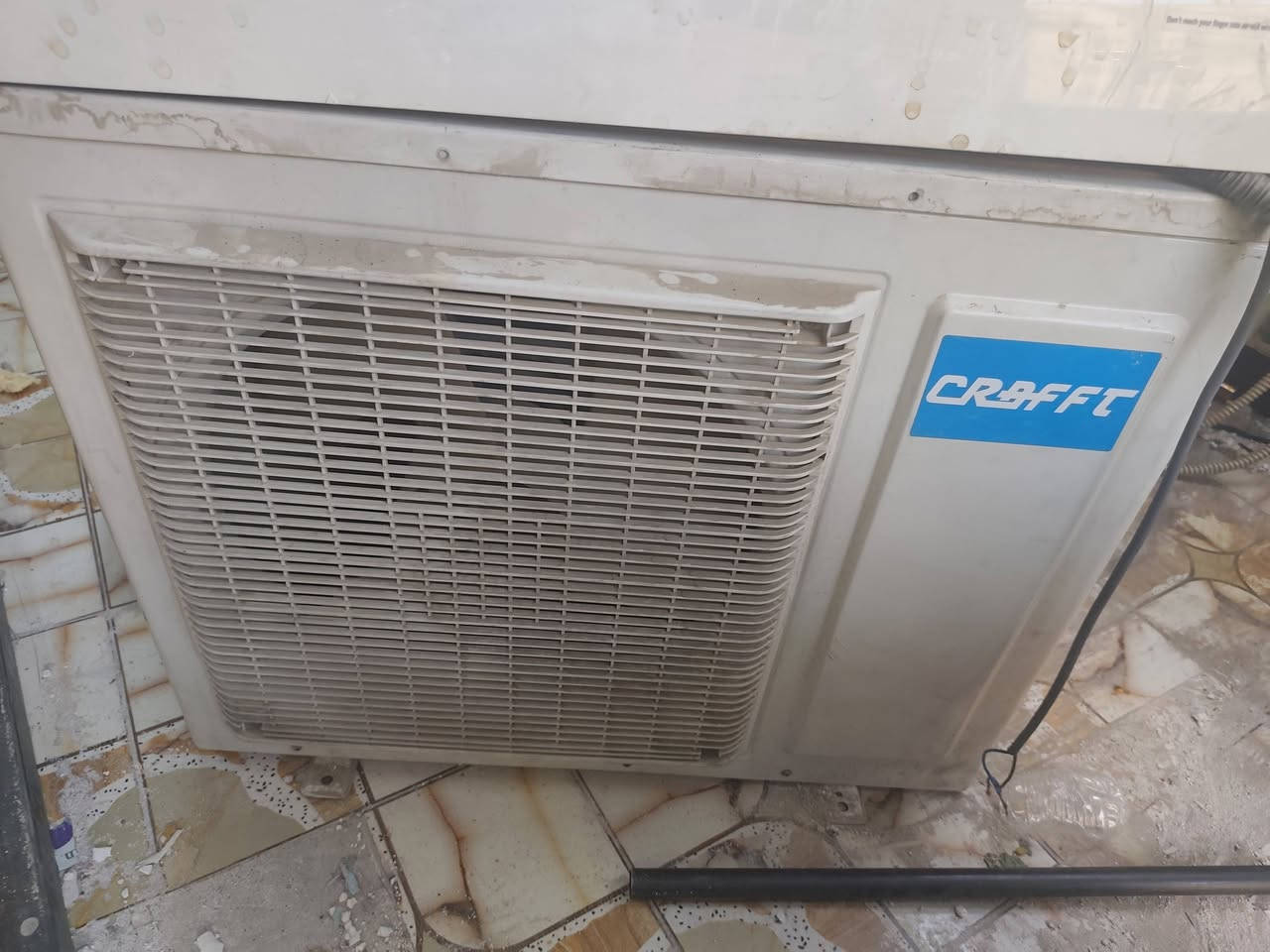سبلت 1.5 طن للبيع القطعة الخارجية كرافت و الداخلية محدثة اوكيا كامل و شغال ، نقص ريموت فقط .
بيع مستعجل ..

سبلت 1.5 طن للبيع القطعة الخارجية كرافت و الداخلية محدثة اوكيا كامل و شغال ، نقص ريموت فقط .

السعر 225 و بي مجال 
للتواصل ***********
