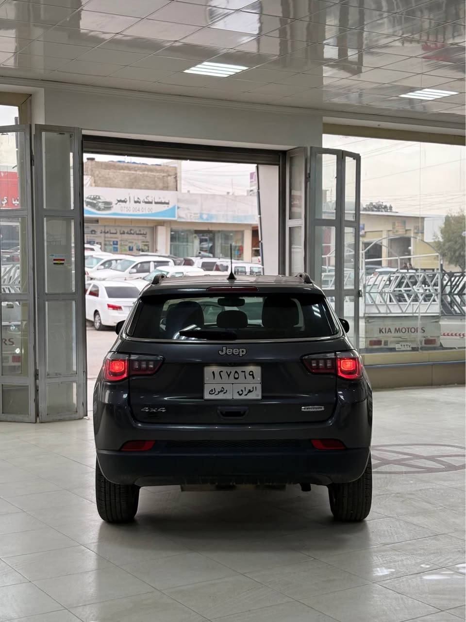 Jeep compass | جیپ کومپاس
.
مودێل: 2018
.
مواصفات: Latitude - 4X4
(بەصمە - شغال - برێک بەصمە - Auto Start - شاشە - کامیرە - دەبل اکسل - 4 مودێن دەبلی….).
.
بوند سبغ بێ داخلی بێ ئیرباگ.
.
گێر و محرك بشەرت.
.
سعر: 148$ مجال
.
*********** کورەك + واتساب.
.
زاخو. زاخو, دهوك
