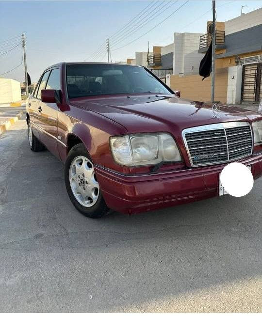 سلام عليكم للبيع سياره مارسيدس دب موديل 1994رقم بغداد سياره جاهزه كشنات كهرباء فتحه تبريد تخم تاير مكينه وكير 3000ففتي
ما بيها كل نقص جاهزه وحلوه كفاله من العيب الشرعي والضربه مكان ذي قار قلعه سكر سعر 67وبيها مجال موبايل***********
