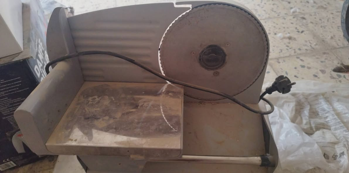 السلام عليكم غراض نضيفه وشغاله ع الفحص متنوعه للبيع وبسعر مناسب
مقاعد غربي ع5 الواحد 
اوتي بخاري درجه اولى شغال بلكارتون ب25 
لعبه رياضيه هب هوب ب5
وقطاعه خشب نضيفه جدا وشغاله مامستخدمه ابد ب25
وقصاصه لحم مااعرف تستخدم المن بعد سعره 15
كابسه توست سعره ب10 
ومايكرو ويف نقص شاشه نكسرت بتحميل يشتغل وكلشي مابي سعره 30
مكان محاويل طريق علي ابن الحسين ع


**إذا كنت صاحب هذا الإعلان وتريد حذفه لأي سبب، رجاءا أرسل رسالة إلى الدعم الفني**