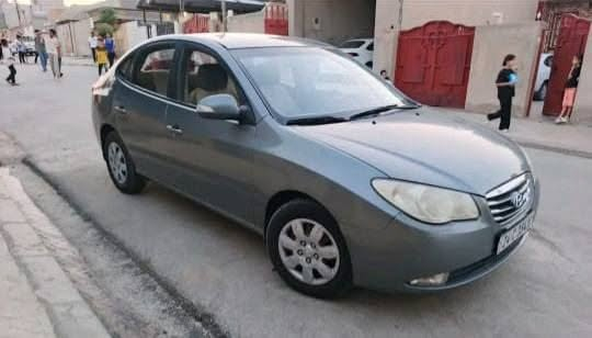 🚗 للبيع | هيونداي إلنترا 2011
🔹 اللون: نفطي

🔹 المحرك: 1600، ما مفتوح

🔹 الكير: عادي

🔹 الممشى: 261 ألف كم

🔹 السنوية: مجددة لغاية 2028

🔹 السيارة باسمي وشرط التحويل

🔹 أوراقها كاملة والتحويل فوري

🔹 التواير الأربعة جديدة

🔹 التبريد ثلج

🔹 السيارة جاهزة

الملاحظات:

باب السايق بيه علّة باردة.

السقف بيه شبر مكحول.

باب الراكب بيه صبغ لحد المصطرة.

صفراية الكير للغيار الثالث (3) رايحة.

💰 السعر: 100 ورقة، قابل للتفاوض .

📞 للاستفسار: ***********

