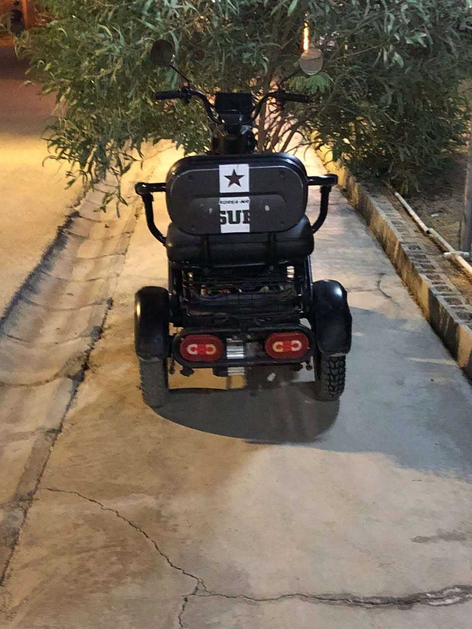 السلام عليكم دراجة شحن للبيع نضافة فول موديل 2023 السعر 400 فقط الرقم *********** أتصل عنوان ديالى الوجهية
