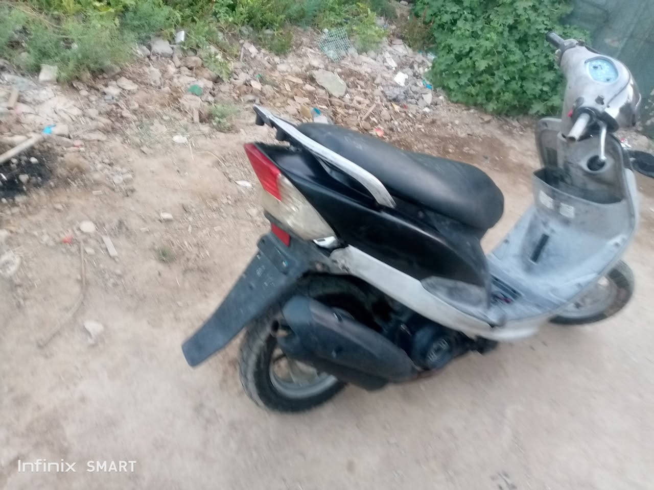 السلام وعليكم دراجه ماكس بلدي سلف هندر شلعه ومعدل خير من الله لبيع السعر٣٠٠وبيهه مجال بكاني بغداد الحسينيه مال راجديه ***********@
