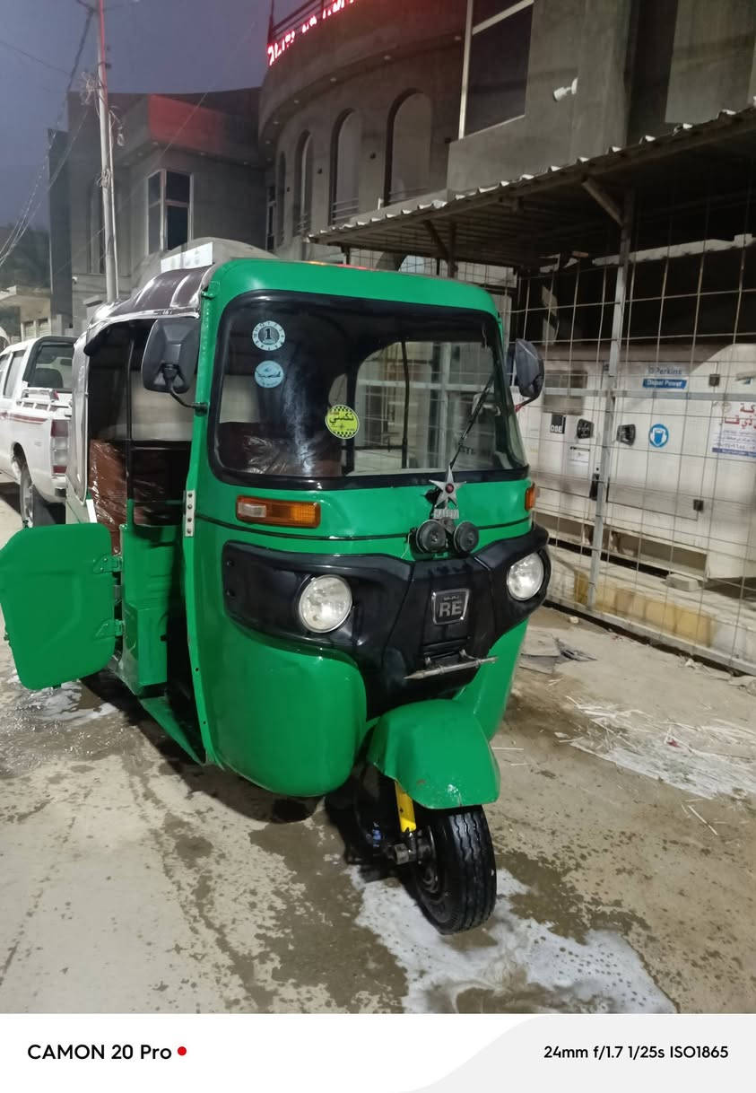 سلام عليكم تكتك البيع موديل 2021 مكينه مفتوحه رقم وسنويه العربانه الوره مرشوشه والغود مكفوله السعر6600 سته وستميه خاص ماكو موبايل ***********
