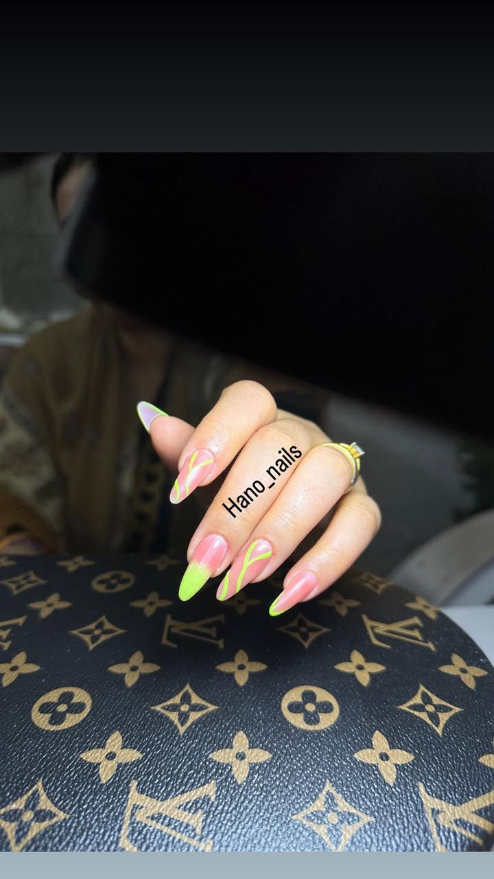 عروض العيد ❤️
عنوانا؛؛ بعقوبه شارع البحيره 
للحجز ***********
